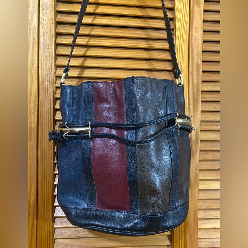Vintage Louis Féraud Paris: Crossbody purse